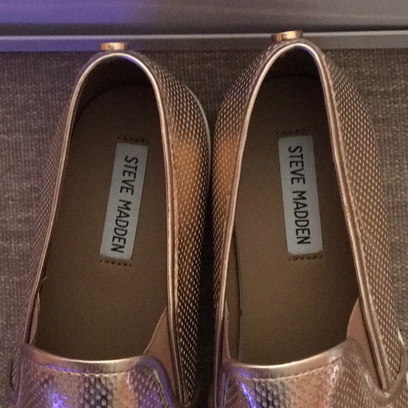 Steve Madden Shoe - Picture 3 of 7